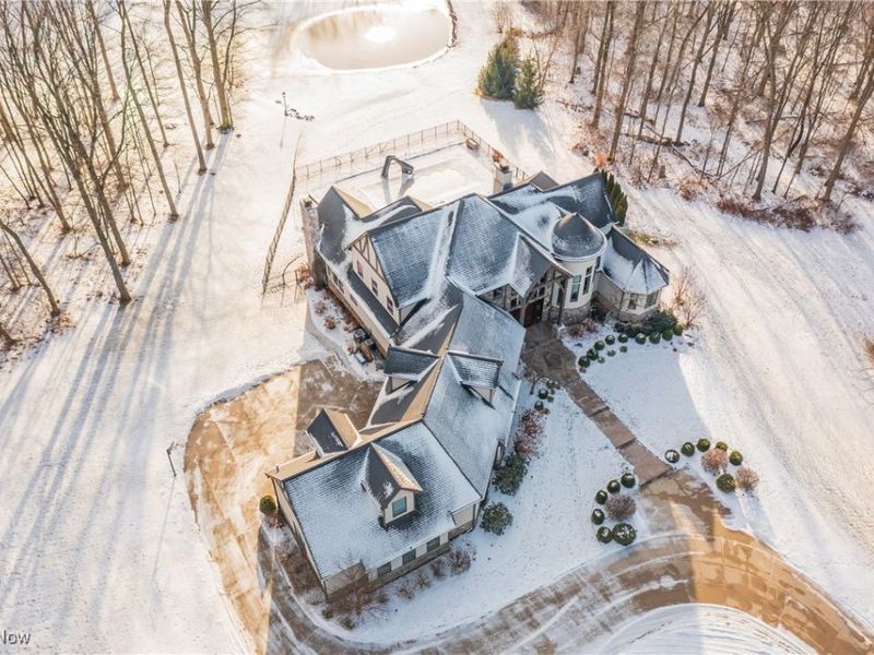 8618 Turnstone Circle NW, Clinton, OH 44216 Photo 5