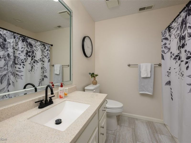 1837 Harbour Circle NW, Unit 18C, Canton, OH 44708 Photo 21