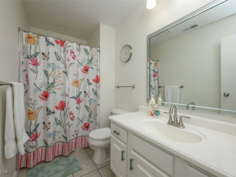 1837 Harbour Circle NW, Unit 18C, Canton, OH 44708 Photo 24