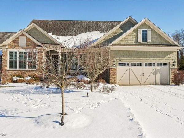 600 Shinnecock Lane, Aurora, OH 44202