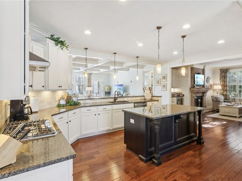 600 Shinnecock Lane, Aurora, OH 44202 Photo 11