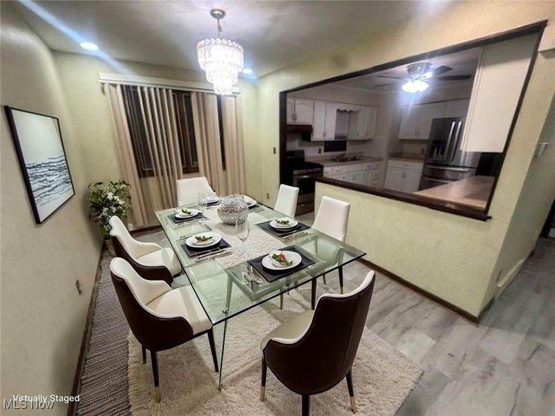 2207 Oaklawn Drive, Parma, OH 44134 Photo 4