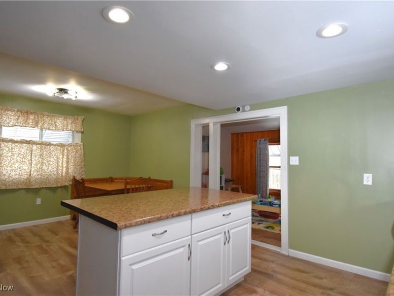 228 Stewart Street, Hubbard, OH 44425 Photo 10