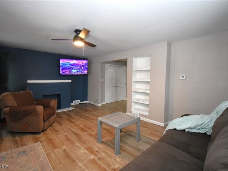 228 Stewart Street, Hubbard, OH 44425 Photo 3