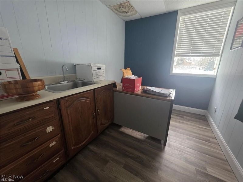 1451 E Market Street, Warren, OH 44483 Photo 10