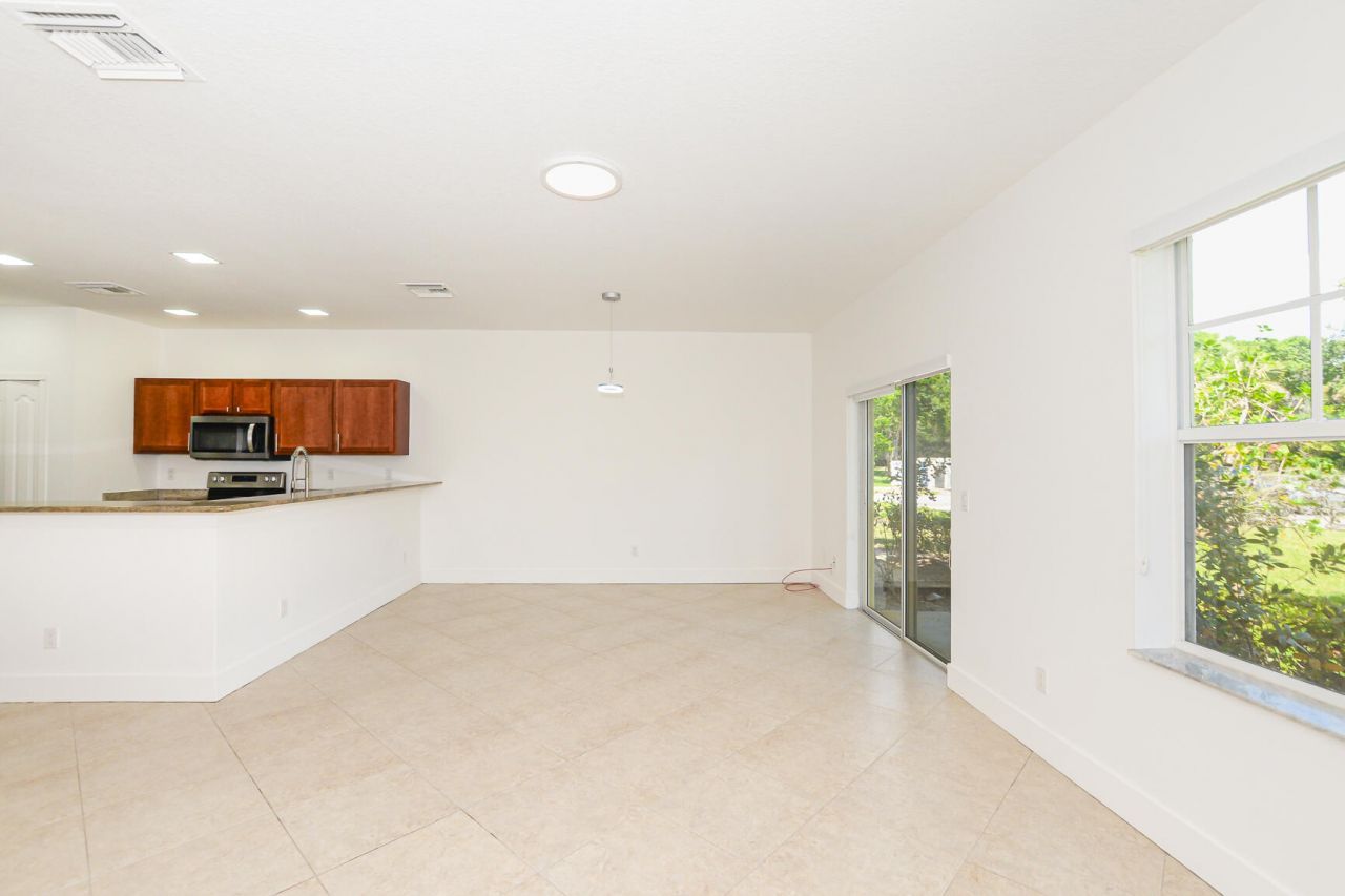 2626 Creekside Drive, Fort Pierce, FL 34981 Photo