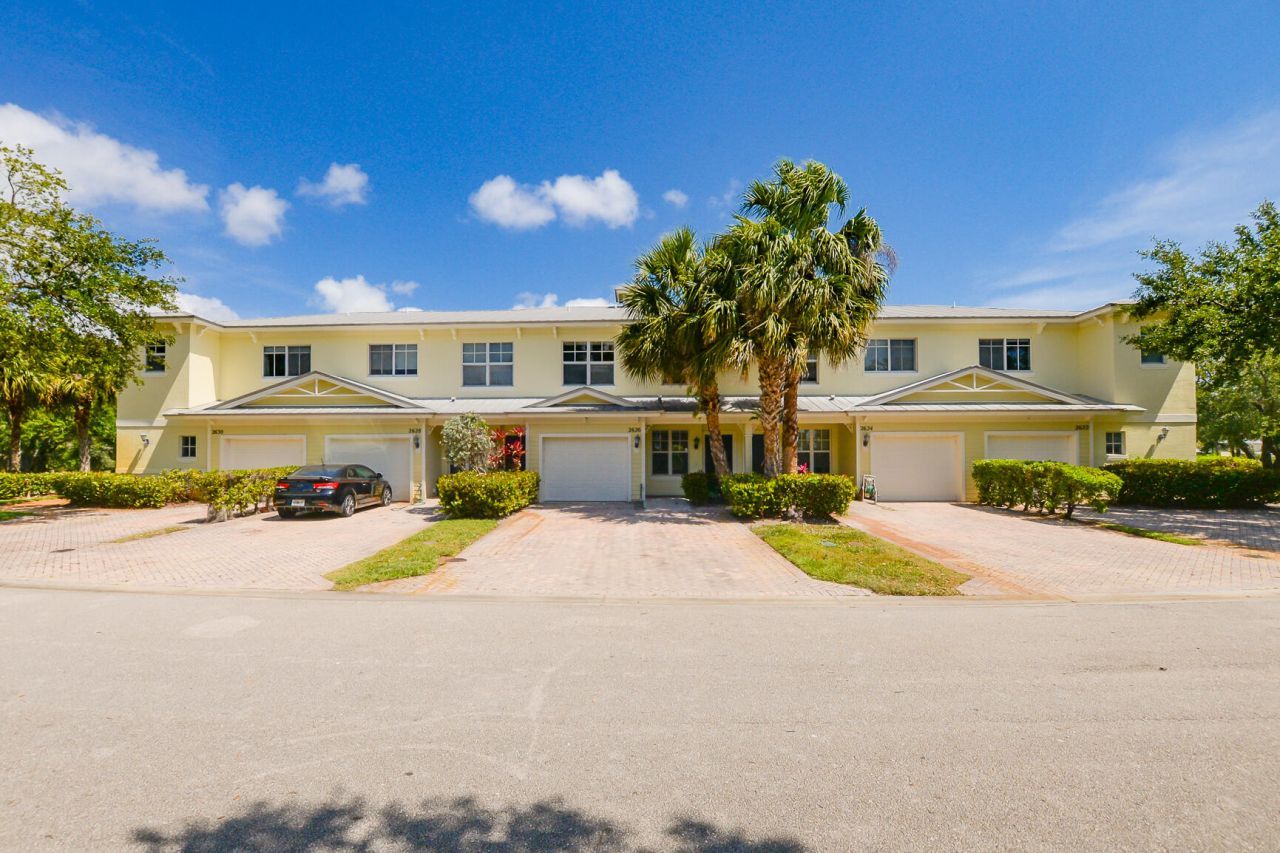 2626 Creekside Drive, Fort Pierce, FL 34981 Photo