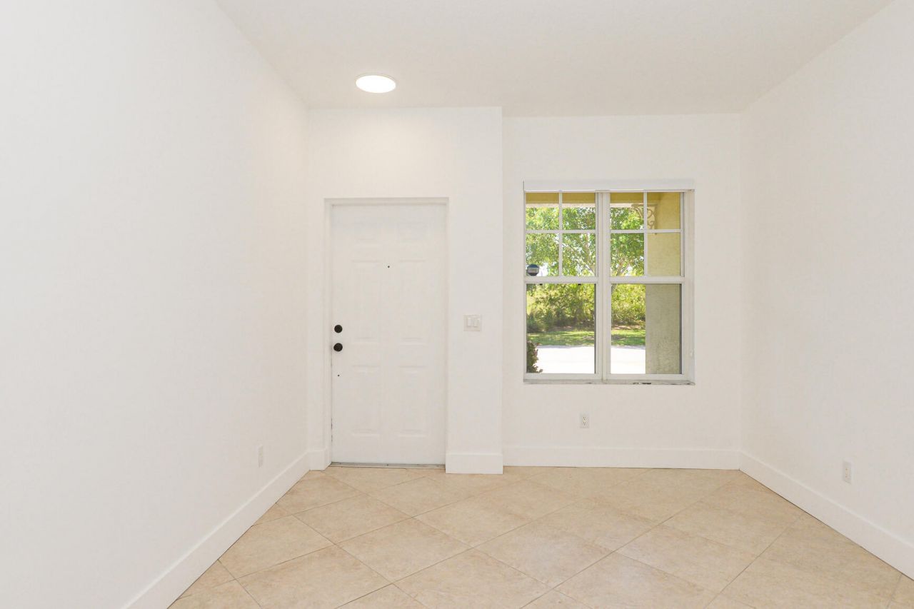 2626 Creekside Drive, Fort Pierce, FL 34981 Photo