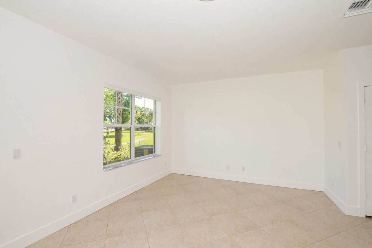 2626 Creekside Drive, Fort Pierce, FL 34981 Photo