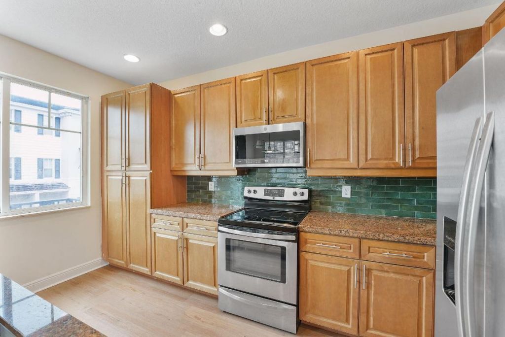 560 NW 39th Circle, Unit 560, Boca Raton, FL 33431 Photo