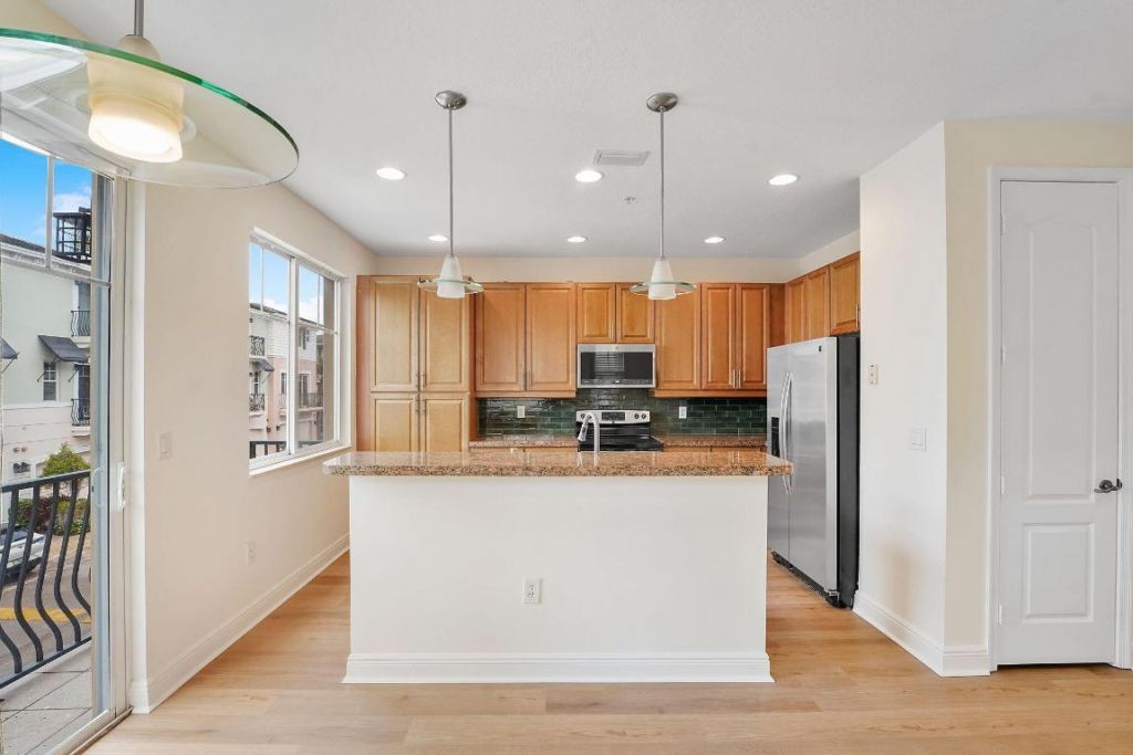 560 NW 39th Circle, Unit 560, Boca Raton, FL 33431 Photo