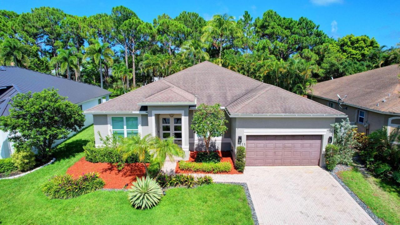 11 Lake Eden Drive, Boynton Beach, FL 33435 Photo
