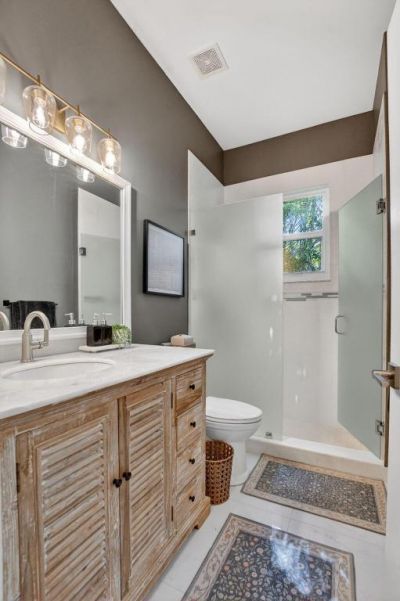 11 Lake Eden Drive, Boynton Beach, FL 33435 Photo