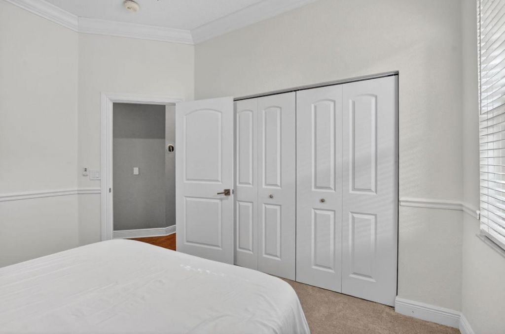 11 Lake Eden Drive, Boynton Beach, FL 33435 Photo