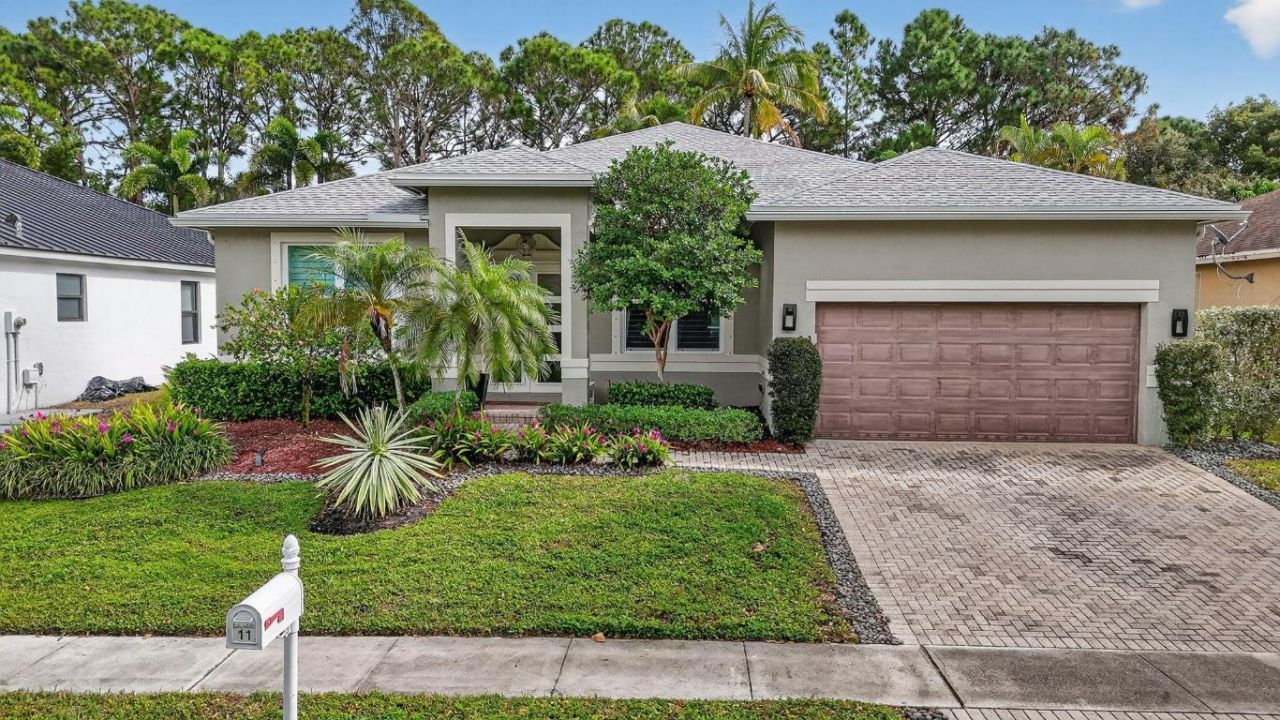 11 Lake Eden Drive, Boynton Beach, FL 33435 Photo