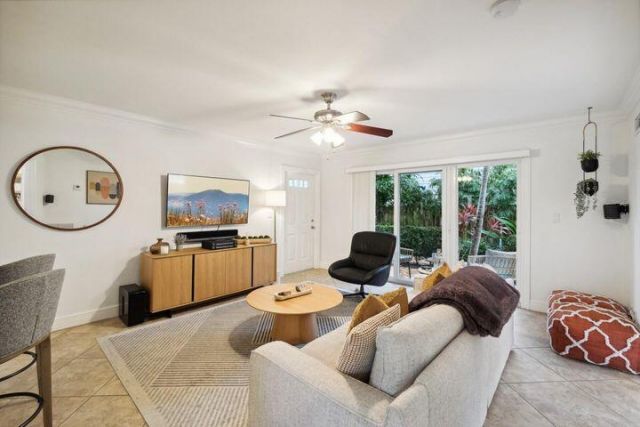 49 SE 7th Avenue, Unit 1, Delray Beach, FL 33445 Photo