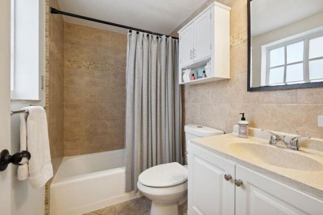 49 SE 7th Avenue, Unit 1, Delray Beach, FL 33445 Photo