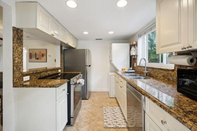 49 SE 7th Avenue, Unit 1, Delray Beach, FL 33445 Photo