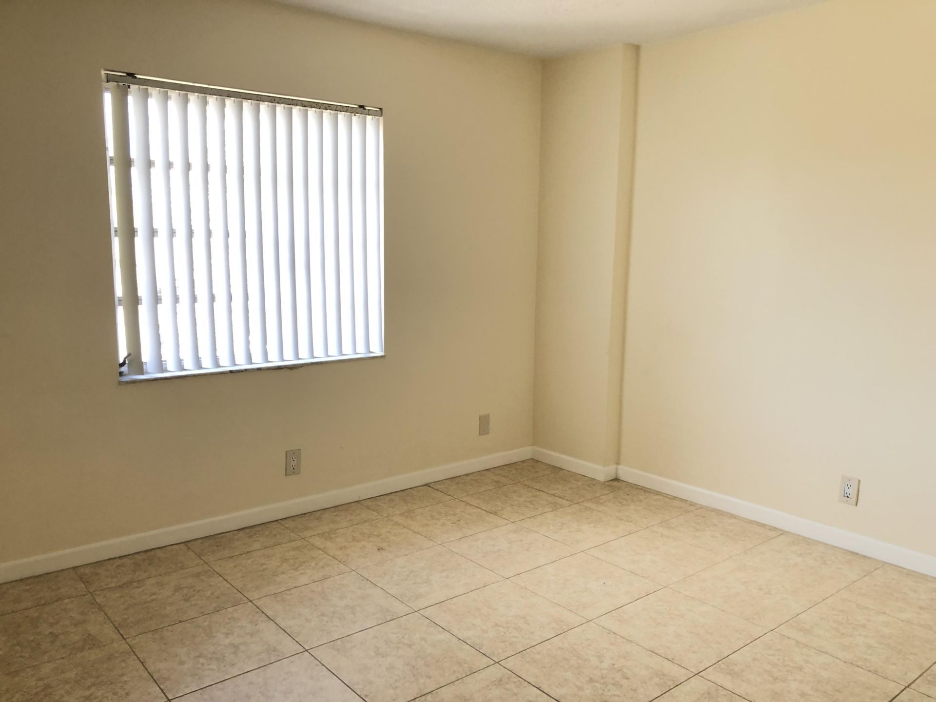 5811 NE 14th Road, Unit 4, Fort Lauderdale, FL 33334 Photo