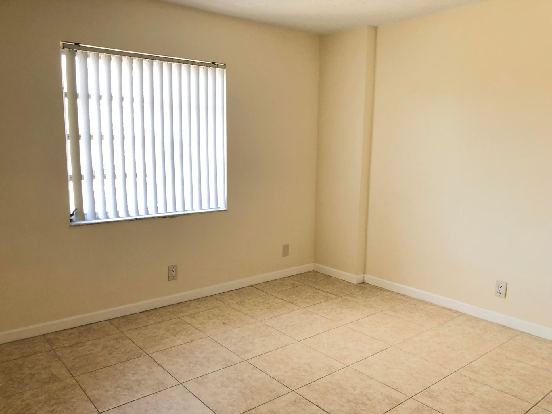 5811 NE 14th Road, Unit 4, Fort Lauderdale, FL 33334 Photo