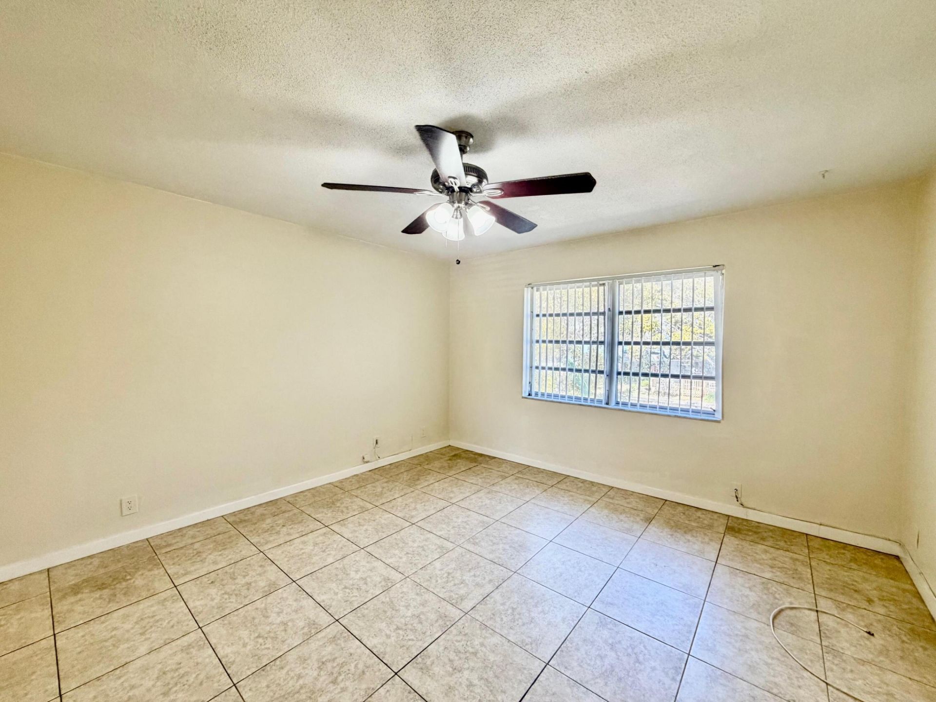 5811 NE 14th Road, Unit 4, Fort Lauderdale, FL 33334 Photo