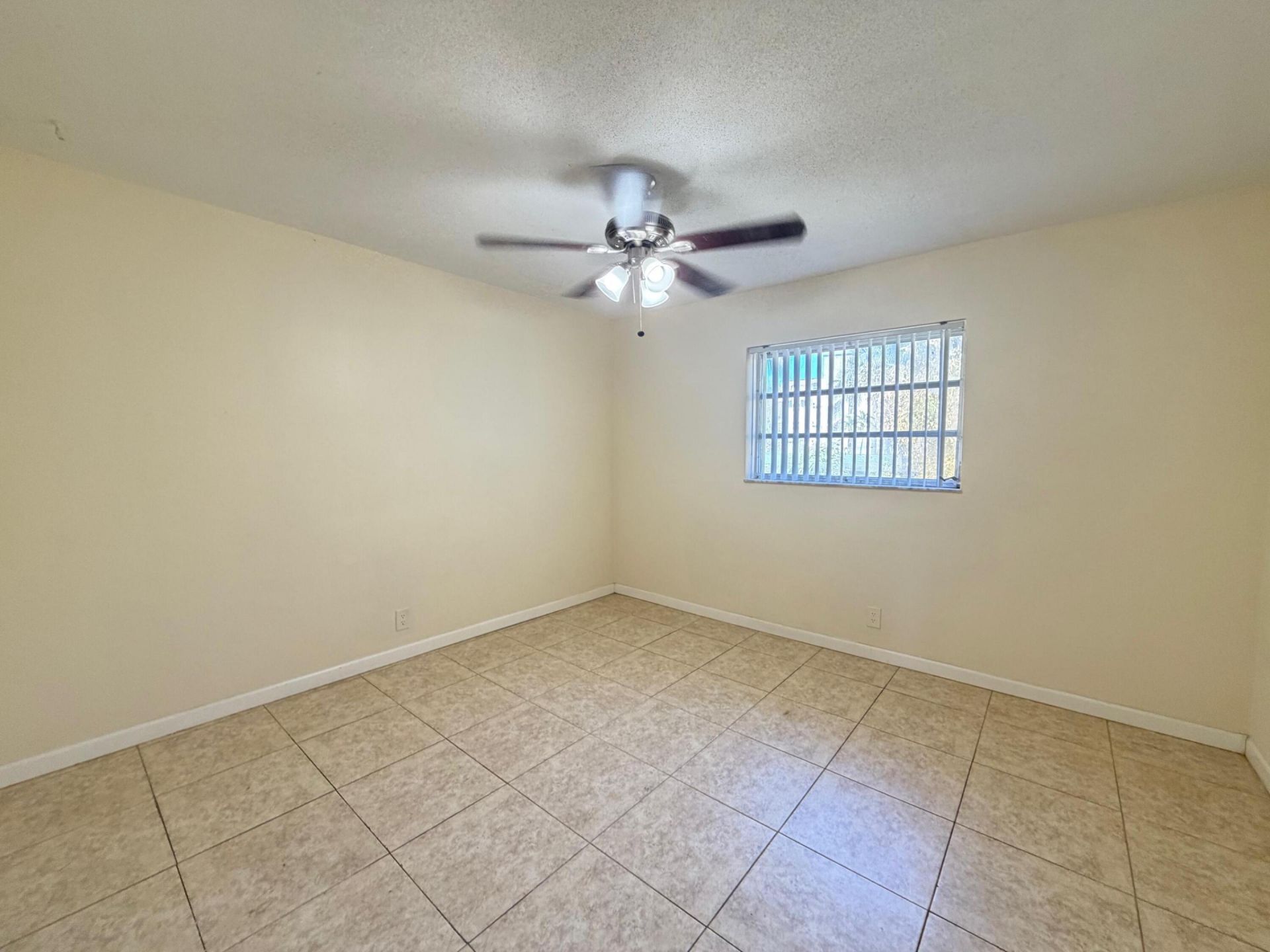 5811 NE 14th Road, Unit 4, Fort Lauderdale, FL 33334 Photo