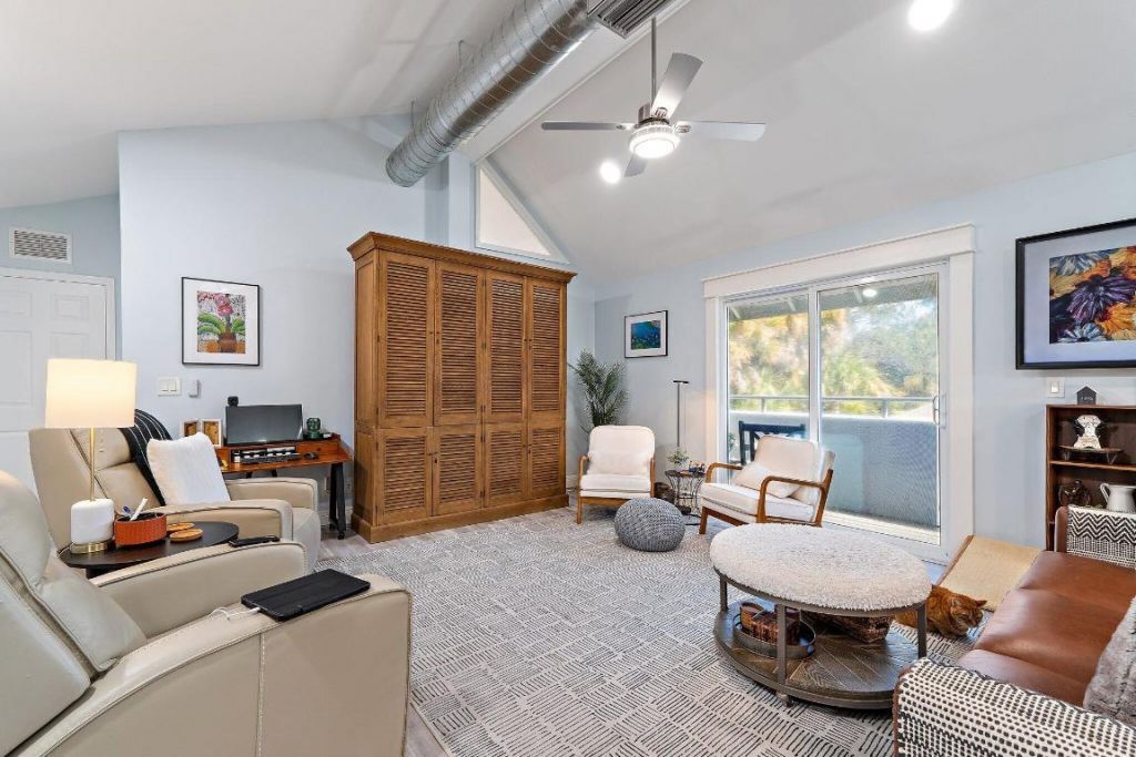 310 SE Denver Avenue, Unit 2, Stuart, FL 34994 Photo