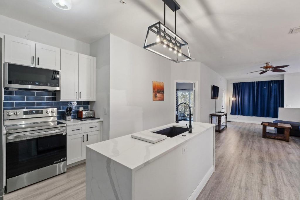 113 Lighthouse Circle, Unit H, Tequesta, FL 33469 Photo