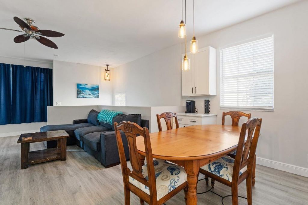 113 Lighthouse Circle, Unit H, Tequesta, FL 33469 Photo