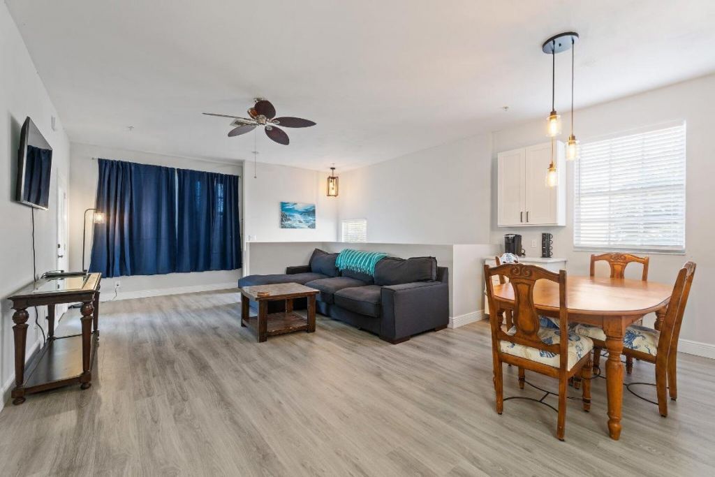 113 Lighthouse Circle, Unit H, Tequesta, FL 33469 Photo