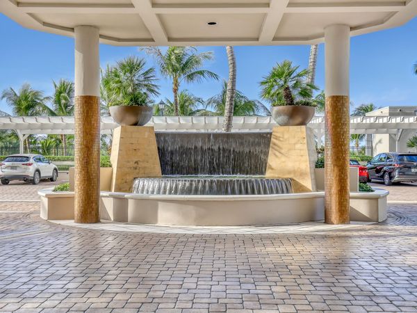 2700 N Ocean Drive, Unit 2003b, Singer Island, FL 33404