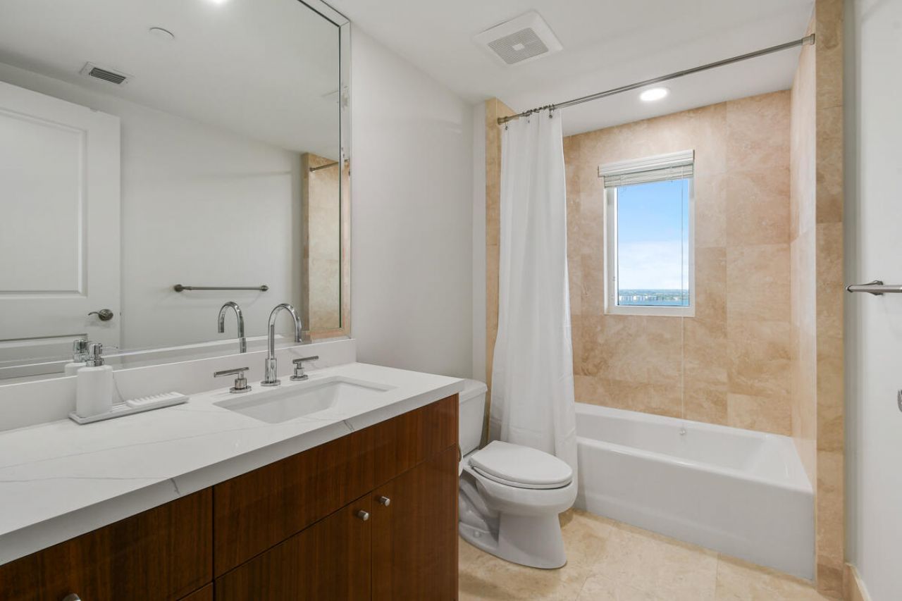 2700 N Ocean Drive, Unit 2003b, Singer Island, FL 33404 Photo