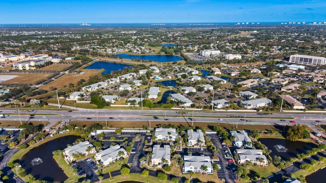 1625 SE Green Acres Circle, Unit 102, Port Saint Lucie, FL 34952 Photo