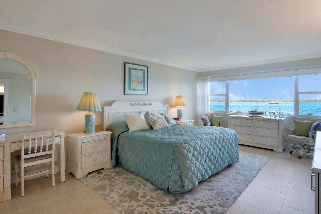60 Yacht Club Drive, Unit 101, North Palm Beach, FL 33408 Photo