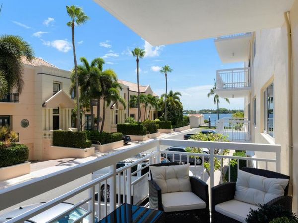 250 Bradley Place, Unit 210, Palm Beach, FL 33480