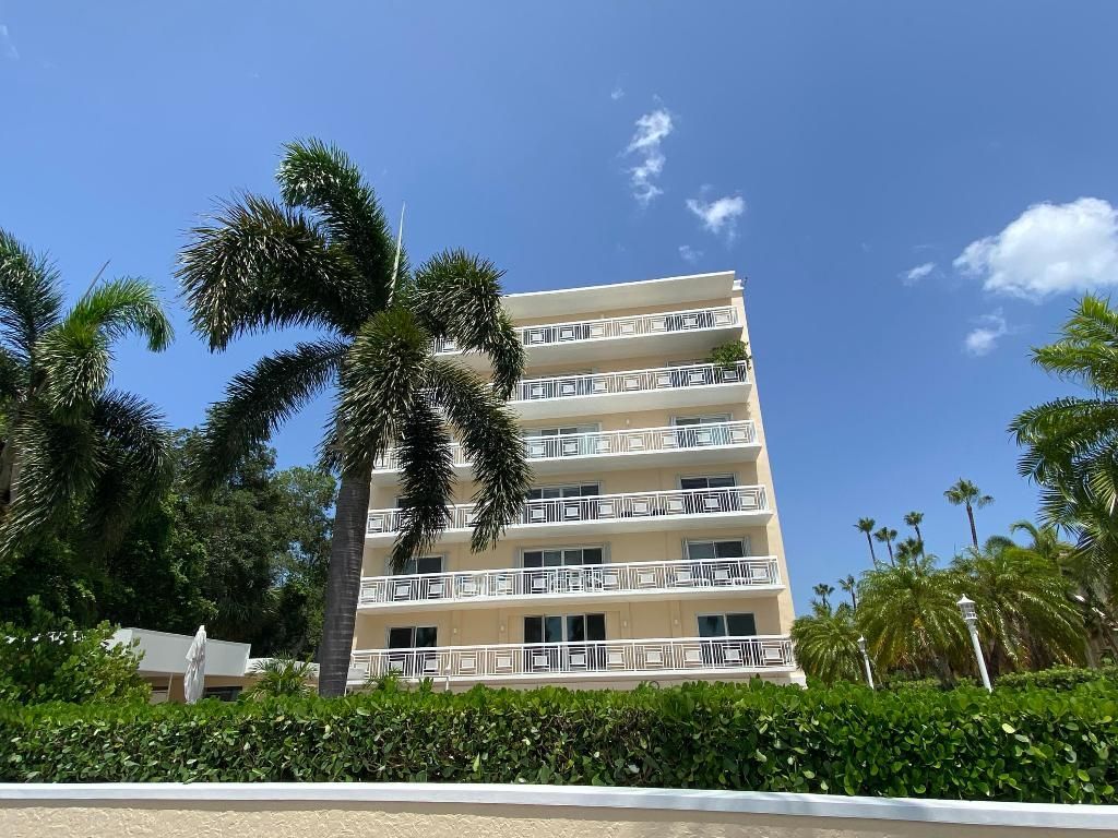 250 Bradley Place, Unit 210, Palm Beach, FL 33480 Photo