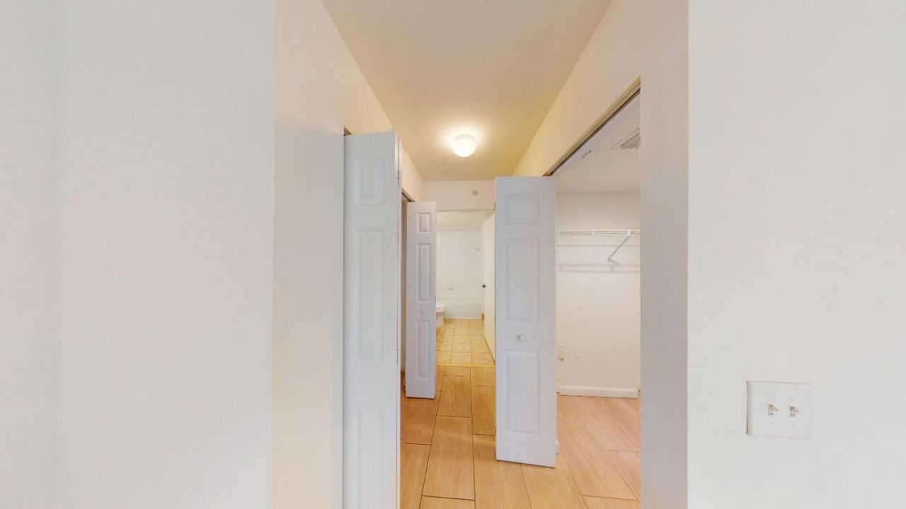 4187 N Haverhill Road, Unit 503, West Palm Beach, FL 33417 Photo