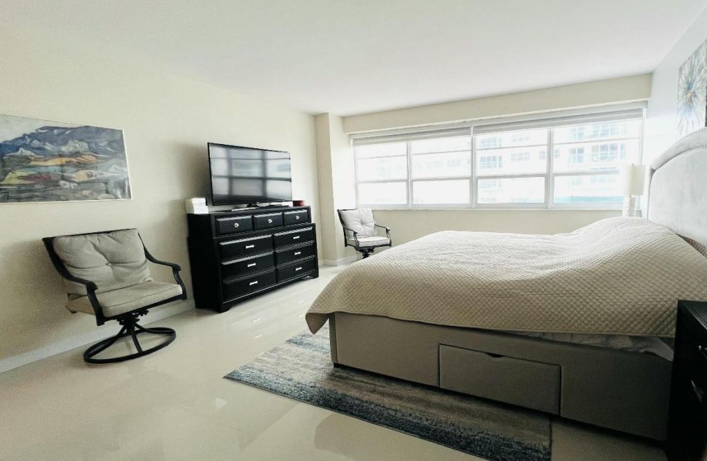 3430 Galt Ocean Drive, Unit 310, Fort Lauderdale, FL 33308 Photo