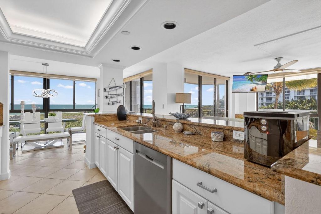 2800 N Highway A1a, Unit 305, Hutchinson Island, FL 34949 Photo