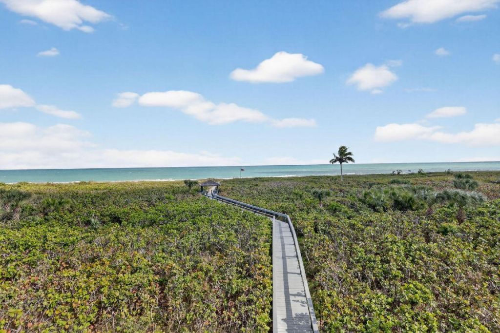 2800 N Highway A1a, Unit 305, Hutchinson Island, FL 34949 Photo