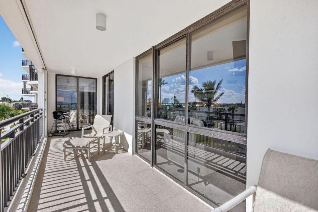 2800 N Highway A1a, Unit 305, Hutchinson Island, FL 34949 Photo