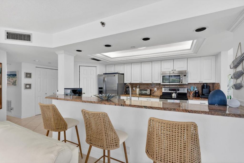 2800 N Highway A1a, Unit 305, Hutchinson Island, FL 34949 Photo