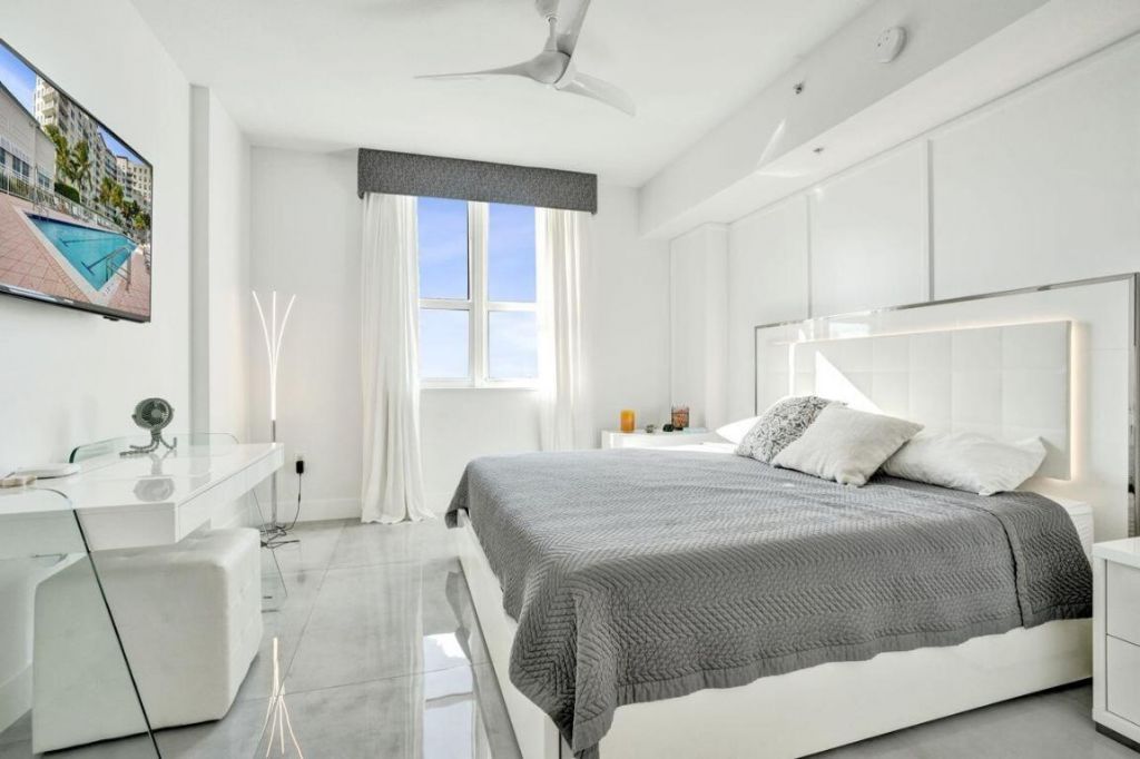 450 N Federal Highway, Unit 902, Boynton Beach, FL 33435 Photo