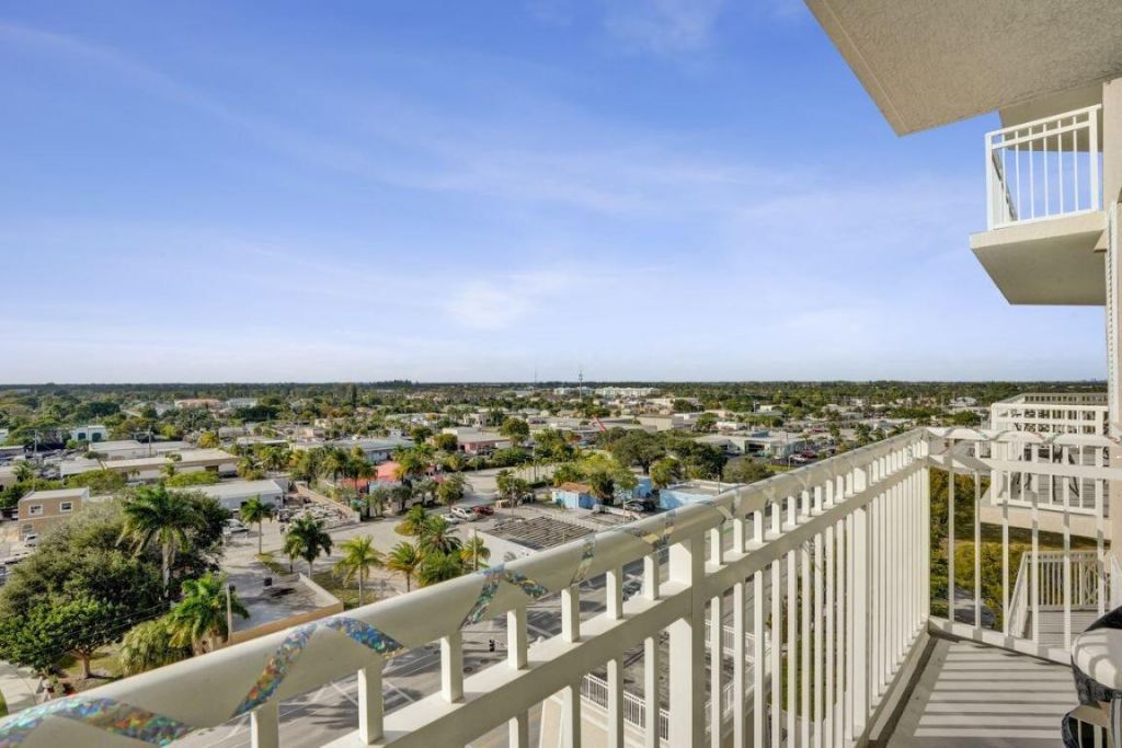 450 N Federal Highway, Unit 902, Boynton Beach, FL 33435 Photo