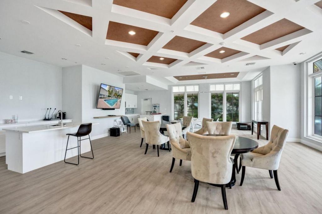 450 N Federal Highway, Unit 902, Boynton Beach, FL 33435 Photo