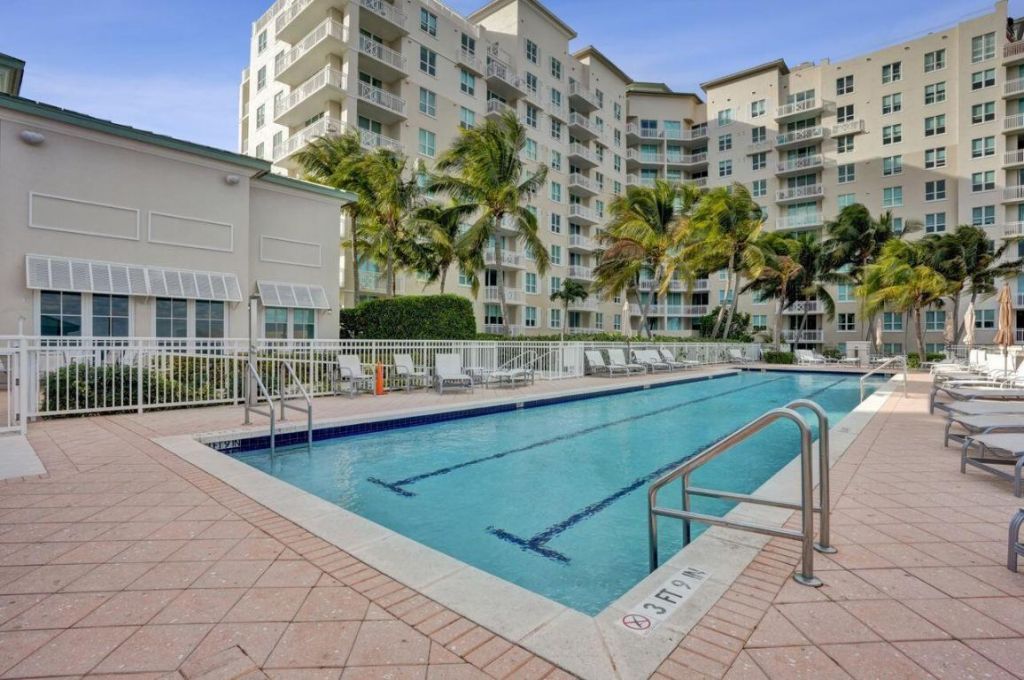 450 N Federal Highway, Unit 902, Boynton Beach, FL 33435 Photo