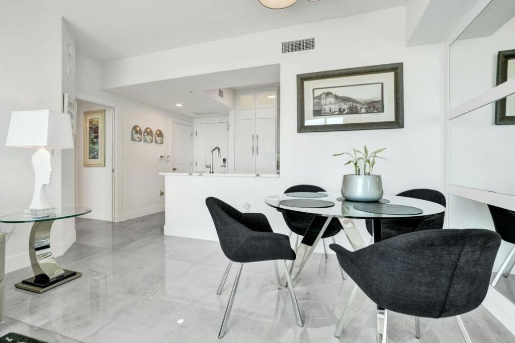 450 N Federal Highway, Unit 902, Boynton Beach, FL 33435 Photo