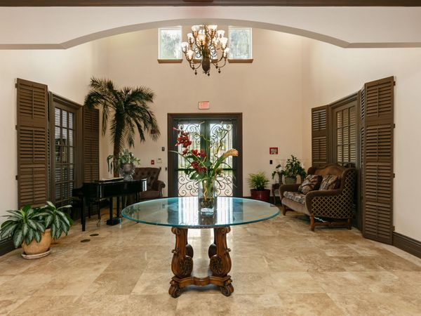 619 Villa Circle, Boynton Beach, FL 33435