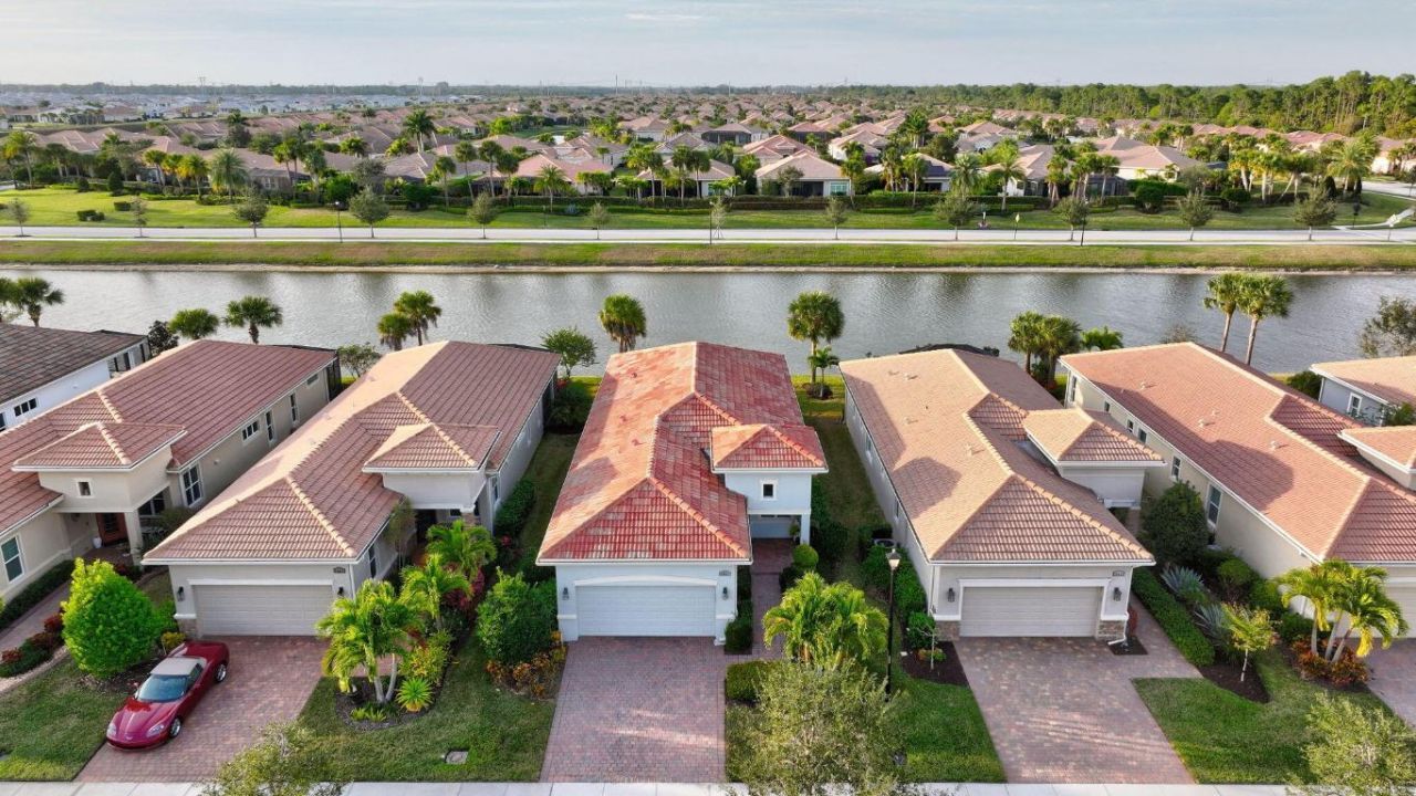 19027 SW Positano Way, Port Saint Lucie, FL 34986 Photo