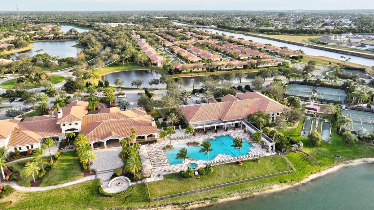 19027 SW Positano Way, Port Saint Lucie, FL 34986 Photo